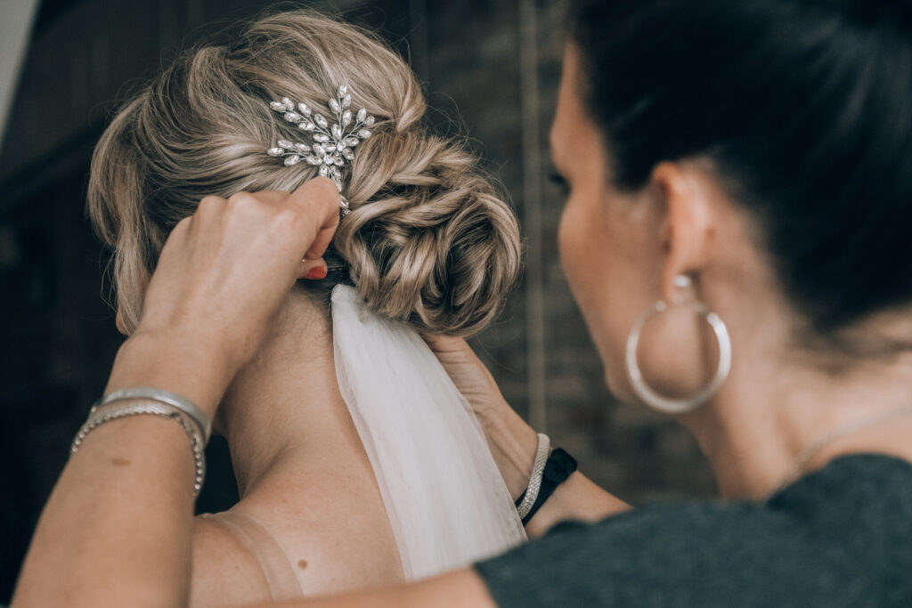 Bride getting ready  at Aster Cafe, River Room, St